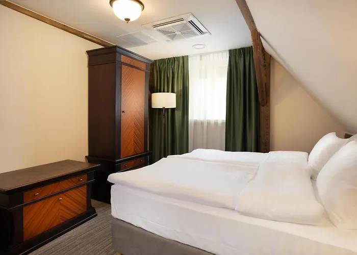 Brovaria Boutique Stary Rynek - Old Town Square מלון 3*