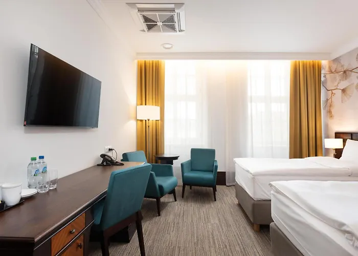 Brovaria Boutique Stary Rynek - Old Town Square מלון 3*