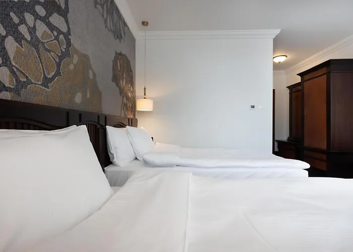 Brovaria Boutique Stary Rynek - Old Town Square מלון 3*