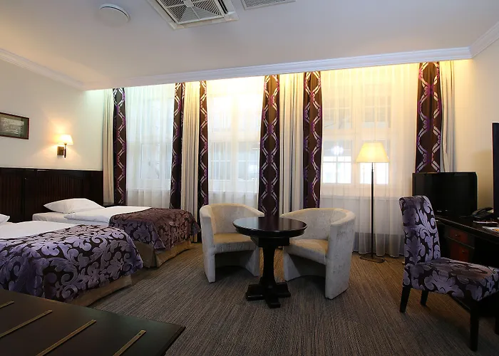 Brovaria Boutique Stary Rynek - Old Town Square מלון 3*