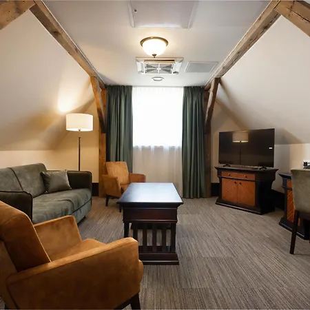Brovaria Boutique Hotel Stary Rynek - Old Town Square 3*