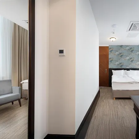 Brovaria Boutique Hotel Stary Rynek - Old Town Square 3*