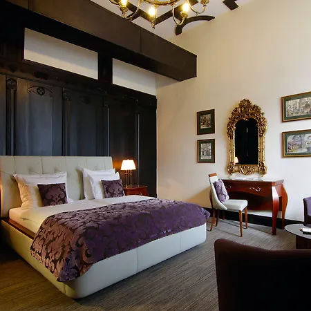 Brovaria Boutique Hotel Stary Rynek - Old Town Square Hotel 3*