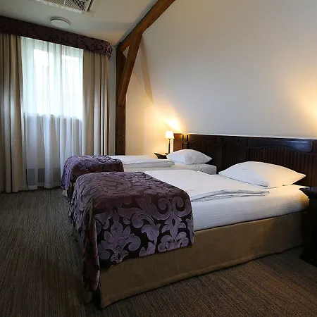 Brovaria Boutique Hotel Stary Rynek - Old Town Square 3*