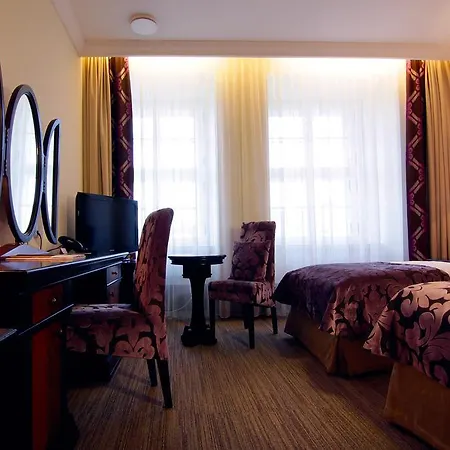 Brovaria Stary Rynek - Old Town Square Hotel 3*